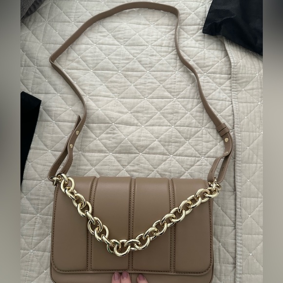 Vince Camuto x Fashion Jackson Trey Crossbody Bag - Picture 3 of 7